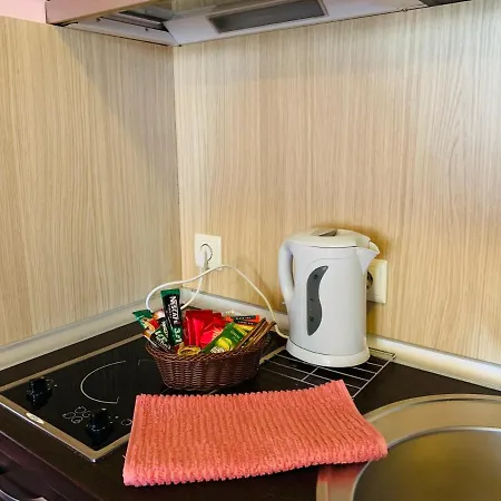 Studio Flat B&B *