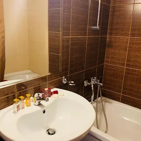 Studio Flat B&B *